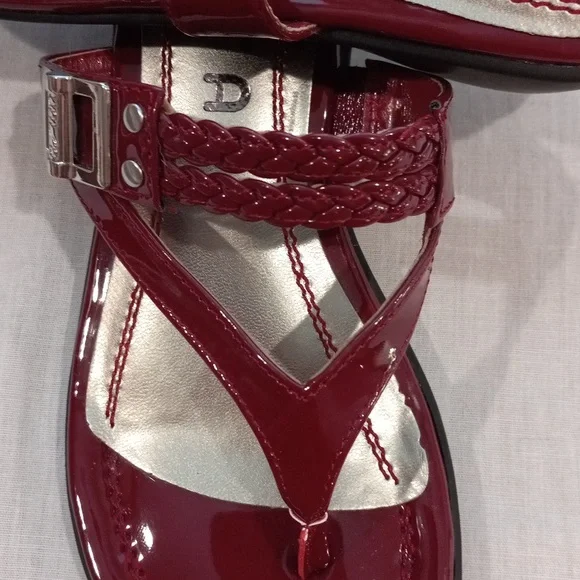 Sandals - Picture 3 of 12